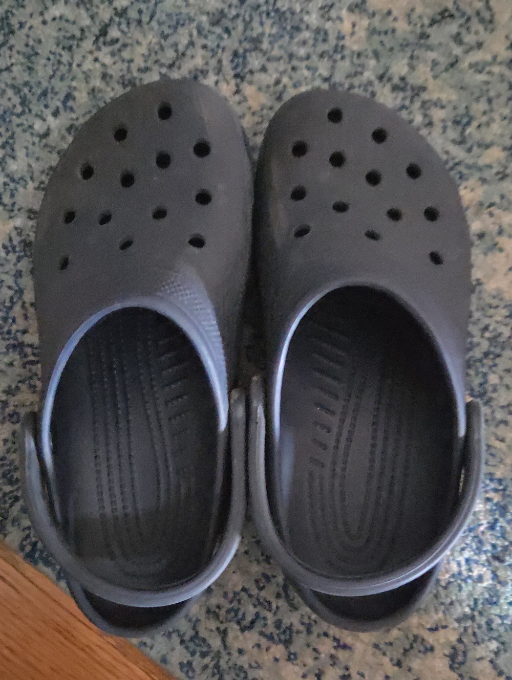 CROCS Classic Unisex Clog in Dark Gray